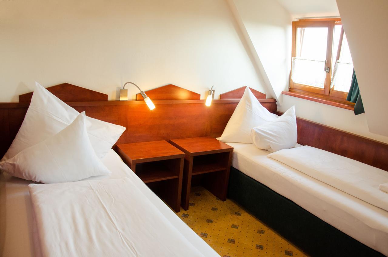 Hotel Fortna 赫鲁迪姆 外观 照片