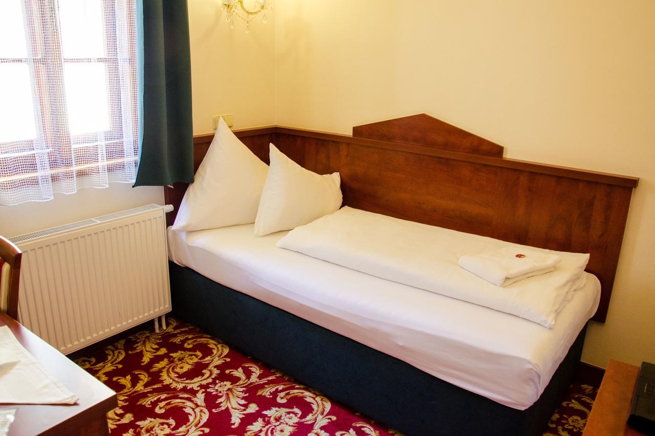 Hotel Fortna 赫鲁迪姆 外观 照片